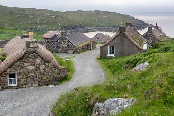 Scotland_Blackhouse_Vilage_600x400